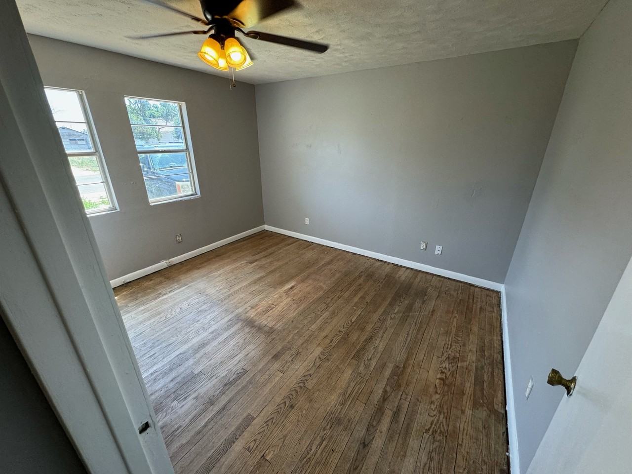 103 N Florida St #1 - Photo 4 of 6