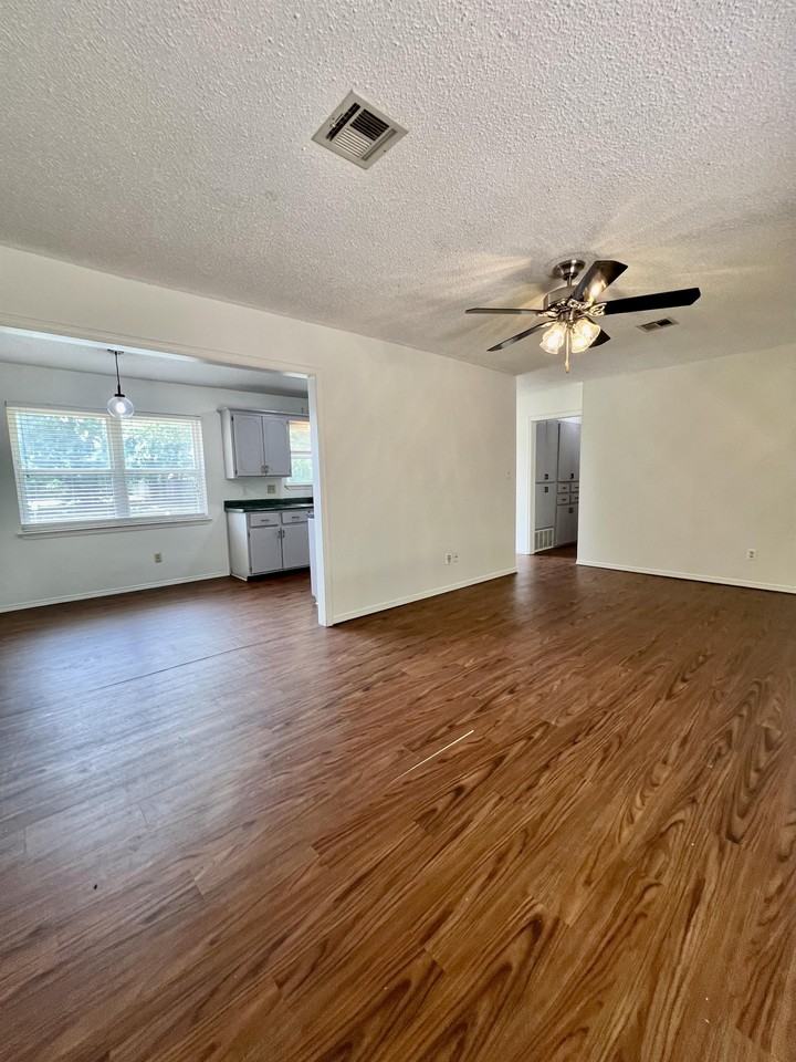 422 Beacon Ave #1 - Photo 3 of 12