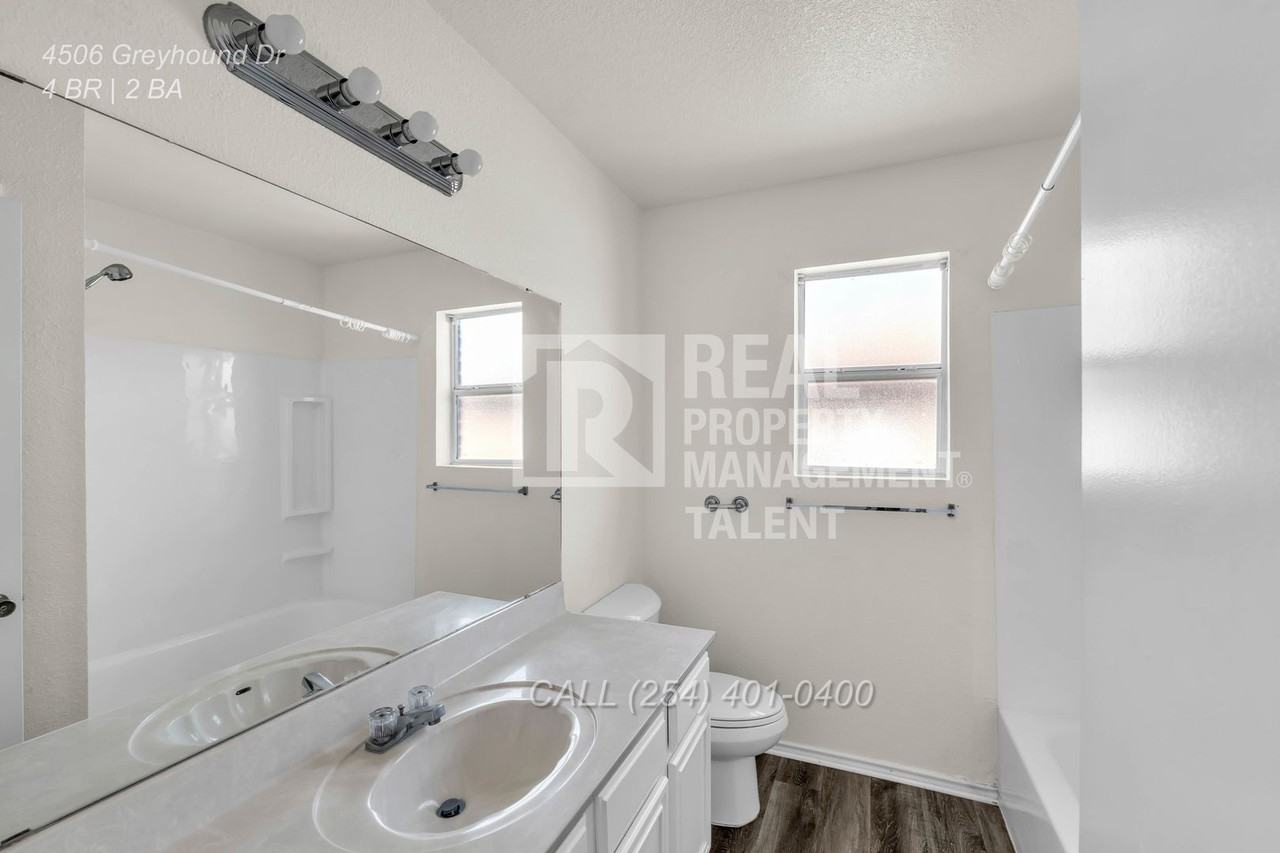 4506 Greyhound Dr - Photo 7 of 19