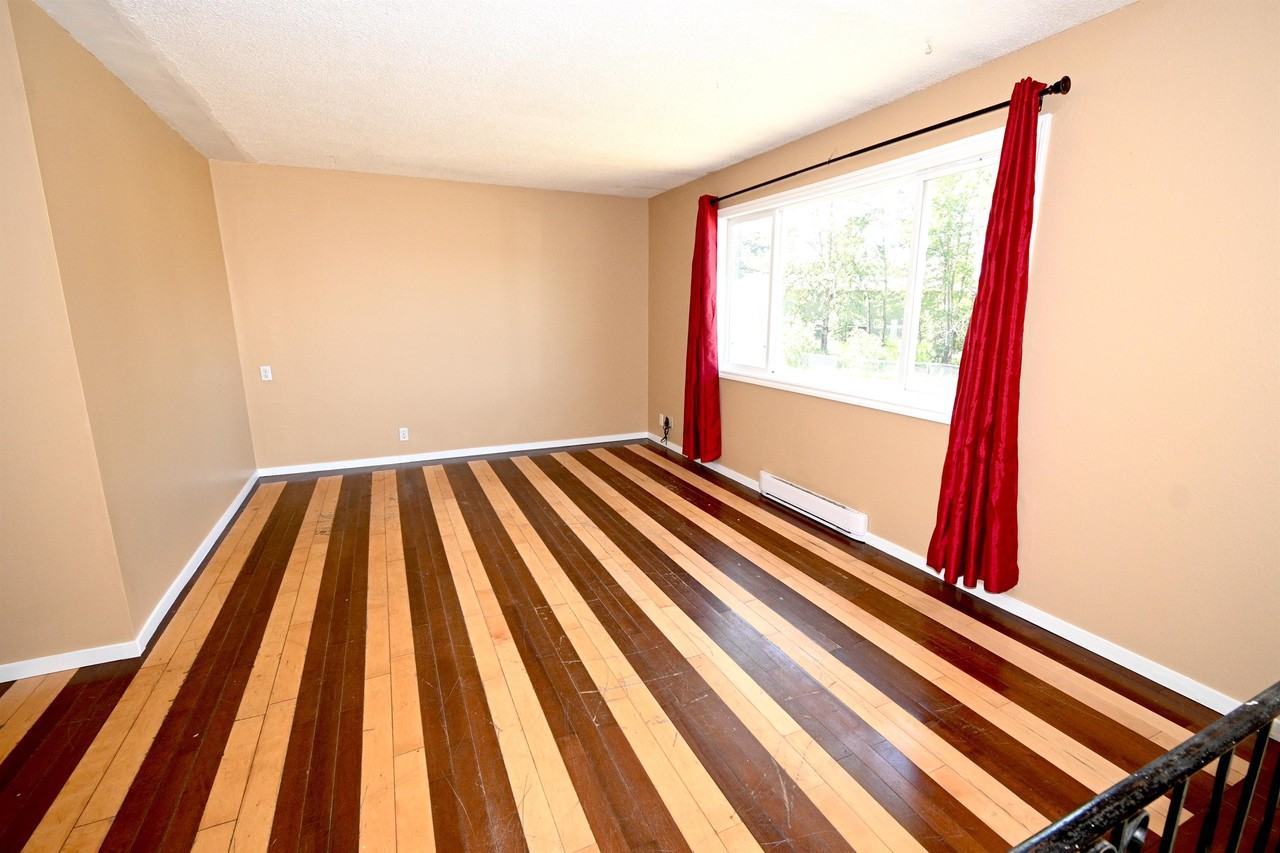 2428 Oak St #A - Photo 5 of 19