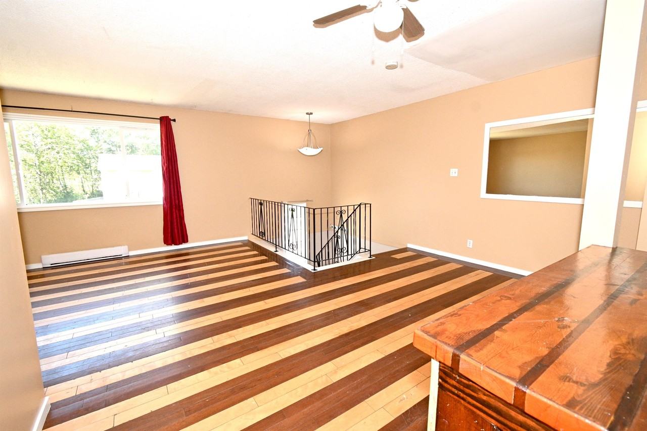 2428 Oak St #A - Photo 6 of 19