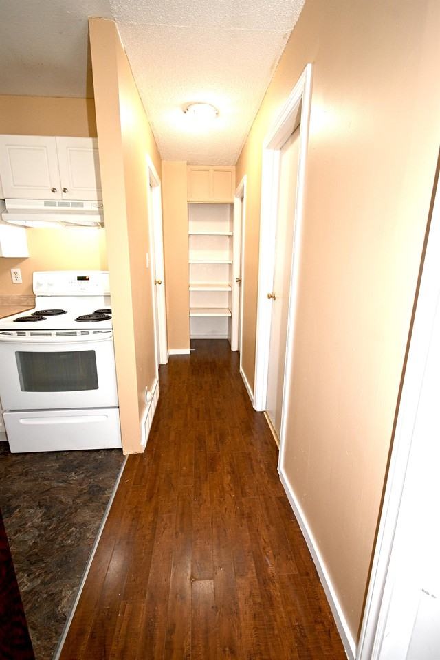 2428 Oak St #A - Photo 7 of 19