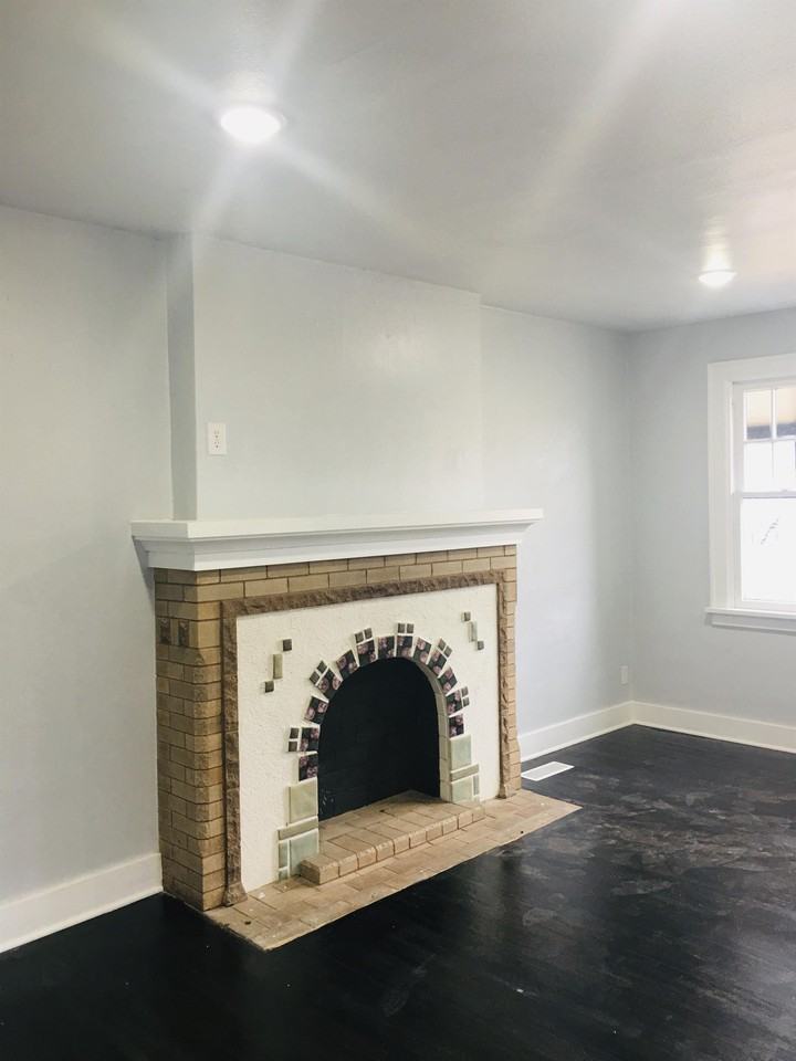 1700 Nw 29th St #1 - Photo 2 of 10