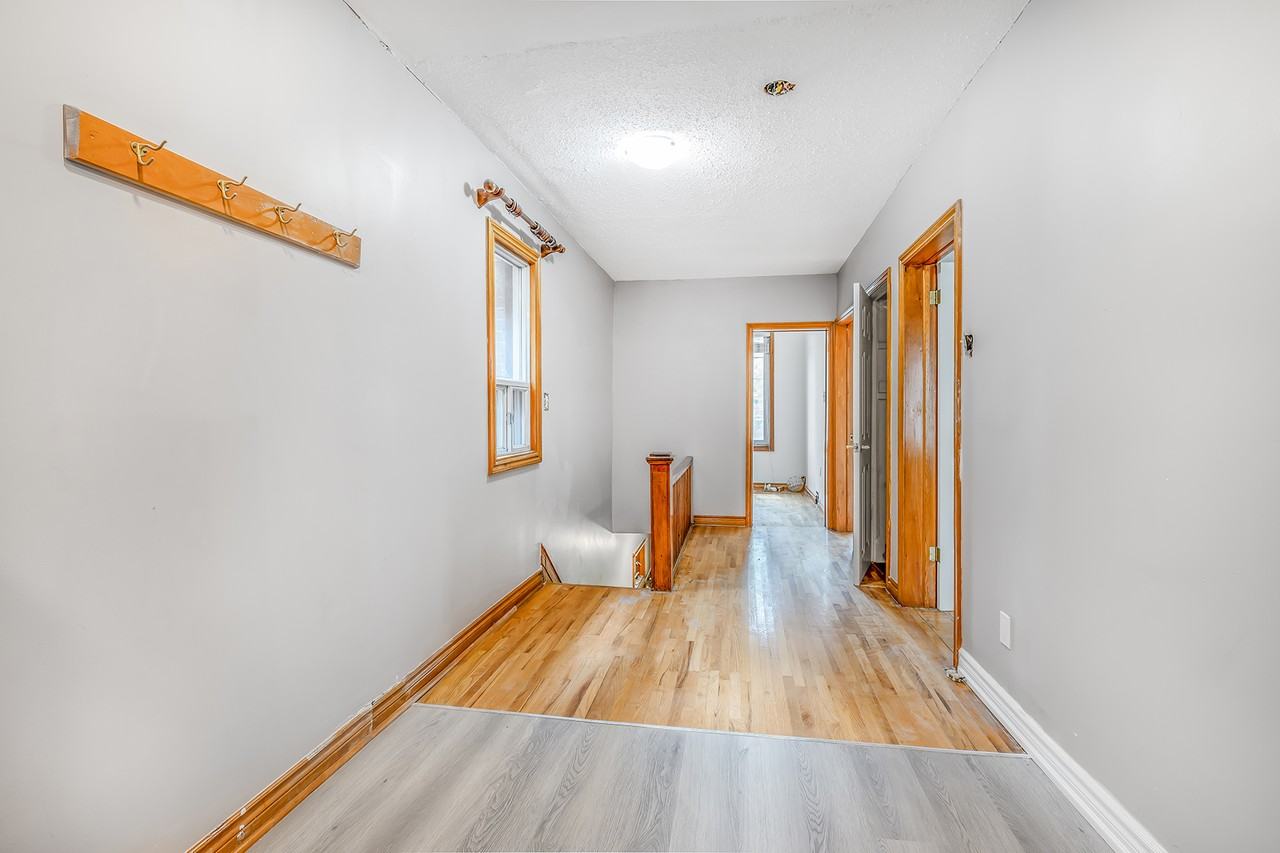 15 Balford Ave #1TOPFL - Photo 7 of 23