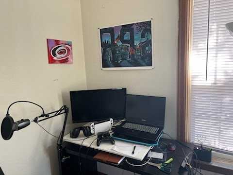 570 N 7th St #A - Photo 2 of 5