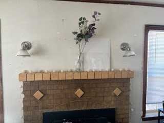 570 N 7th St #A - Photo 3 of 5