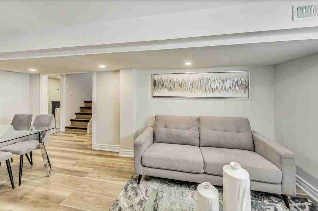 133 Park Road North 2 - Photo 2 of 13