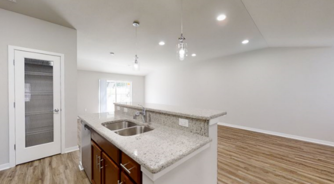 738 Cedar Bluffs Way - Photo 5 of 17