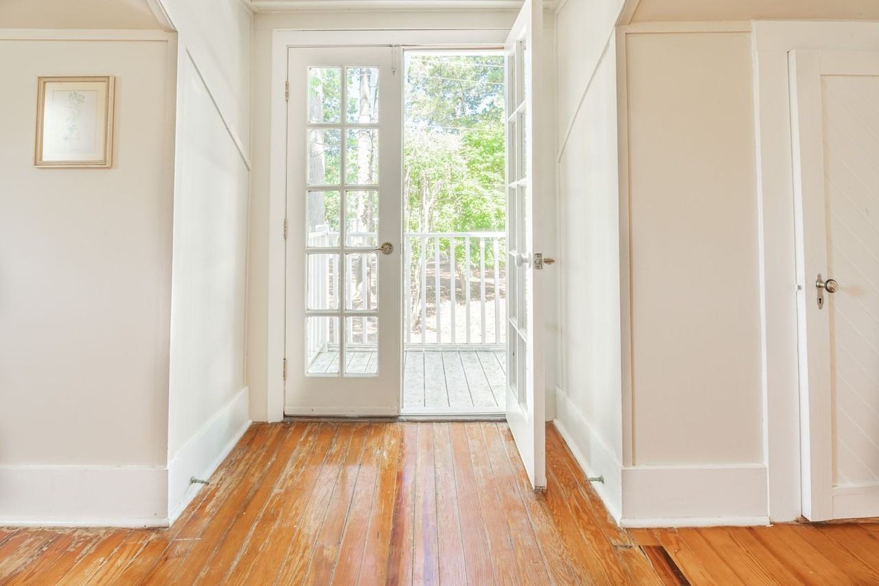 326 Sumter St Se - Photo 6 of 28