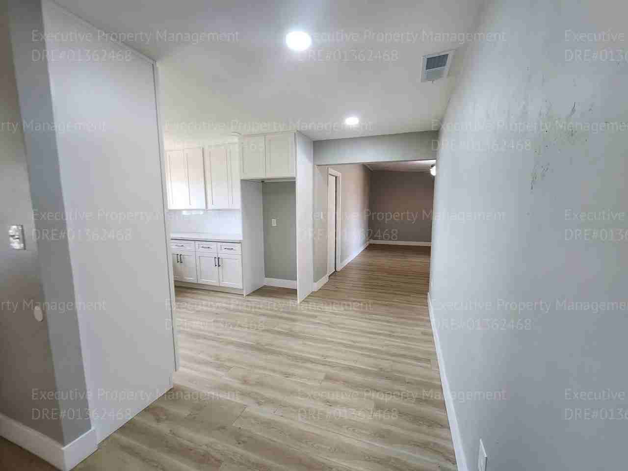 10112 Meacham Rd - Photo 7 of 37