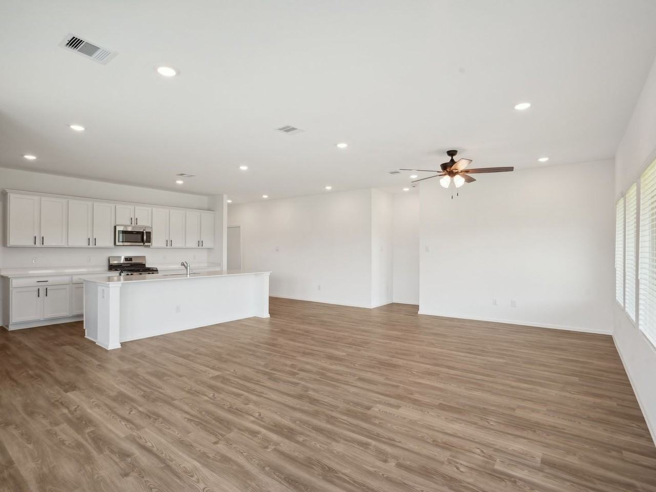 7807 Eagle Creek Ln - Photo 5 of 21