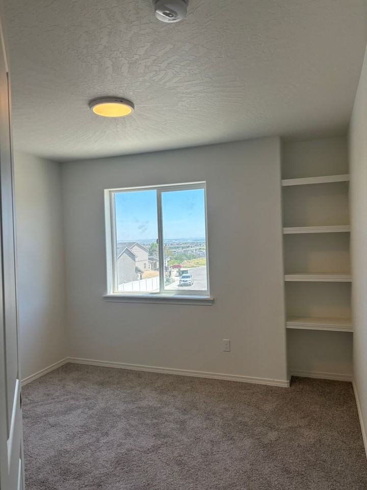 3670 S Roosevelt Pl - Photo 5 of 12