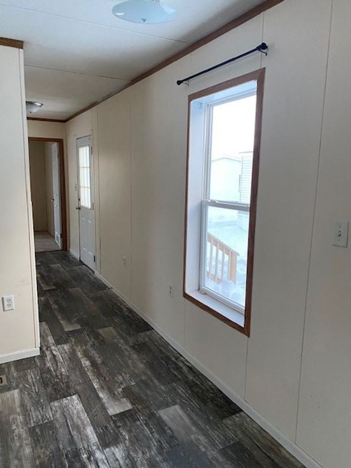 3800 Agate Ln - Photo 4 of 14