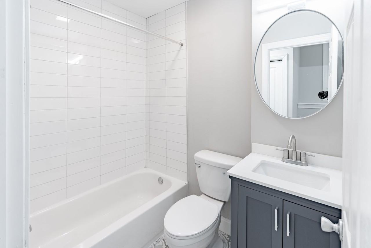 1707 Master Street - Photo 7 of 29