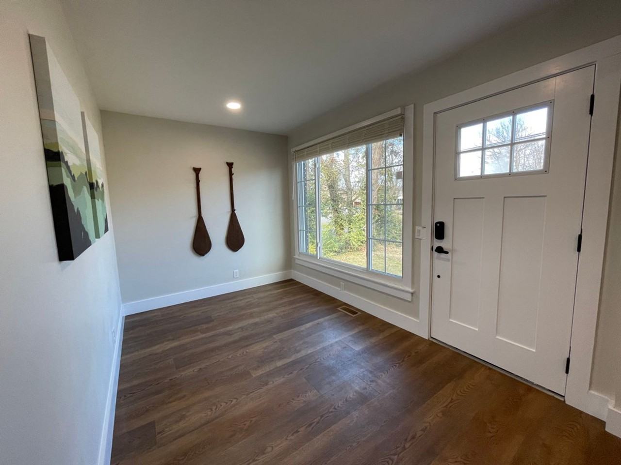 3022 Creekwood Dr - Photo 3 of 27