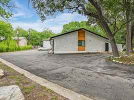 featured image of 3105 Glen Ora St