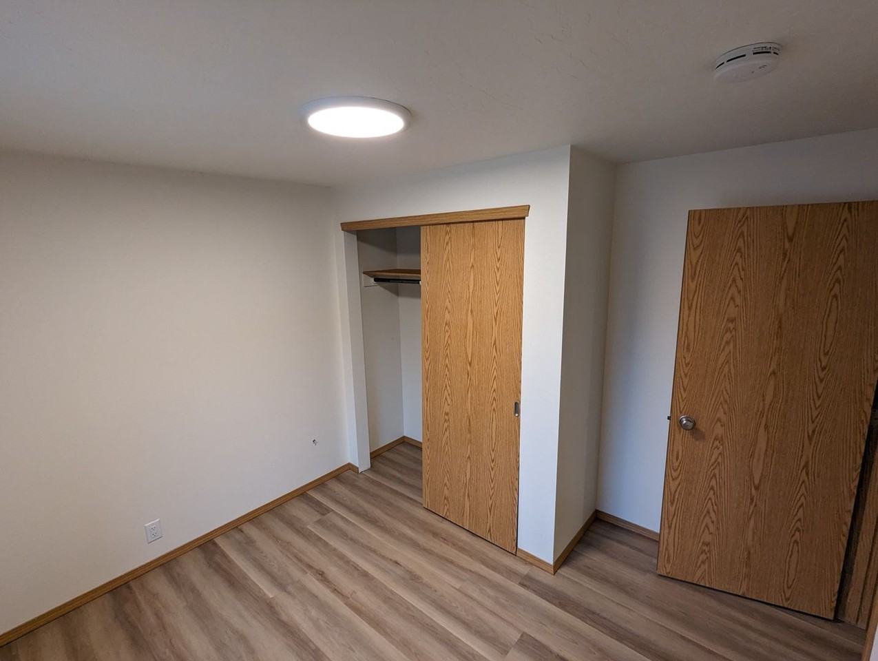 MON206 - Photo 3 of 6