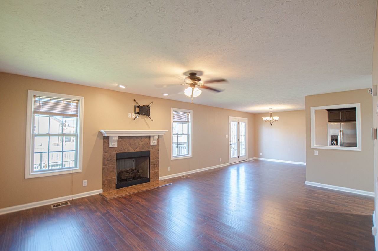 613 Fennec Way - Photo 4 of 16