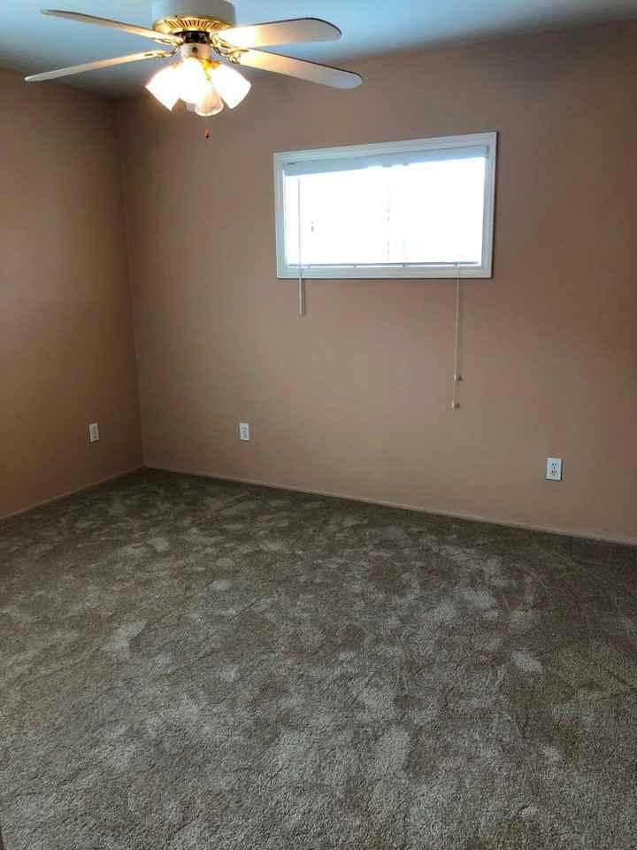 517 1/2 Marguerite Ave - Photo 7 of 12