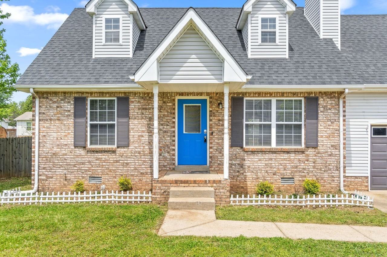 1235 Crystal Dr - Photo 2 of 27