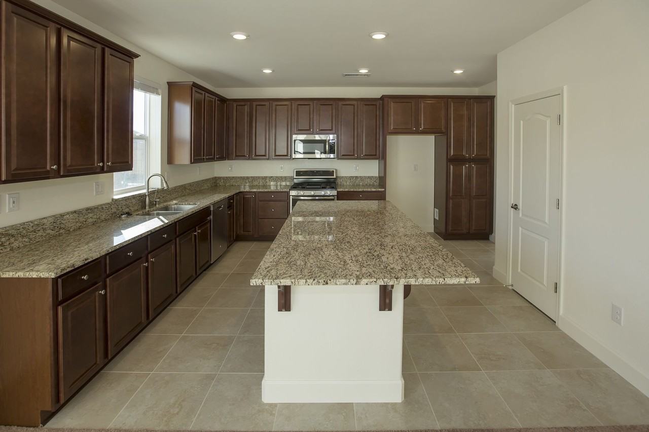 7365 Overture Dr - Photo 3 of 21