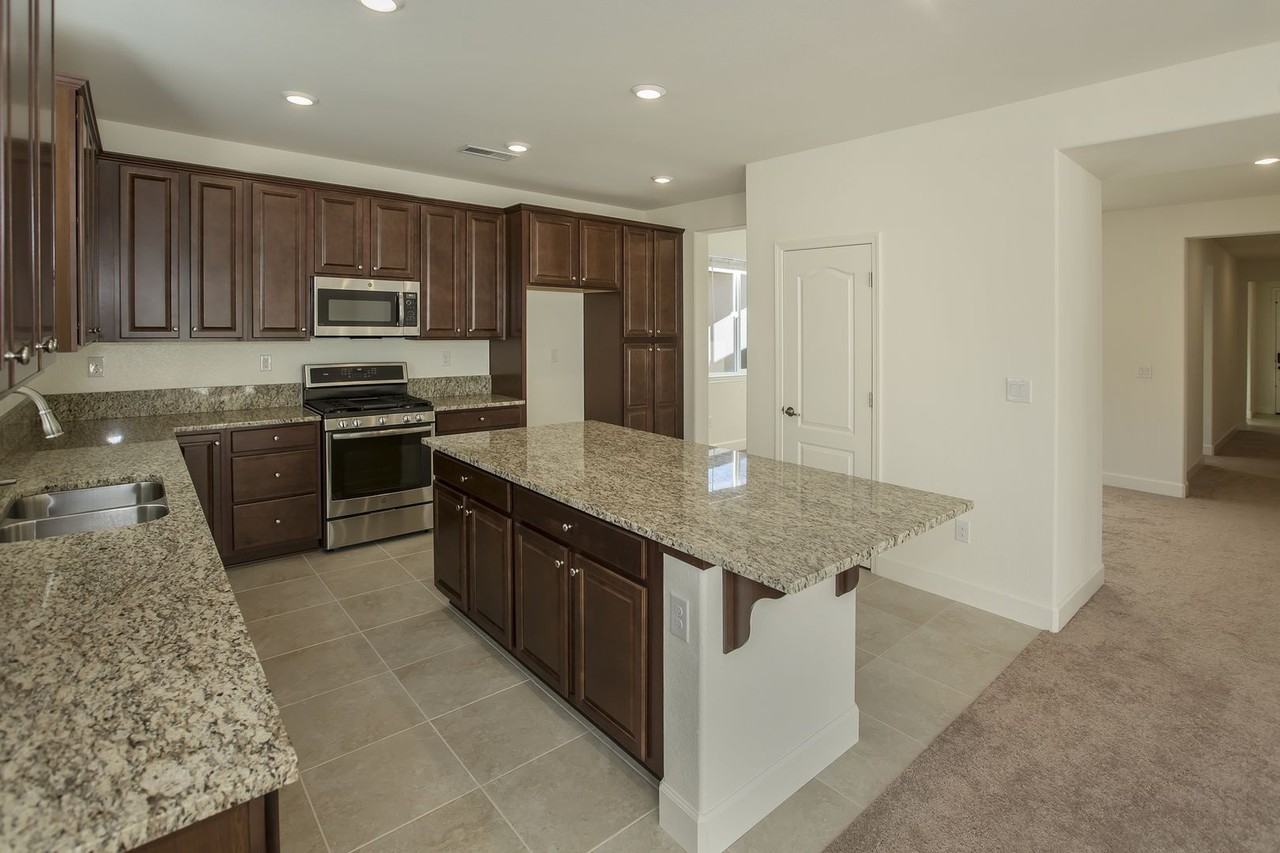 7365 Overture Dr - Photo 4 of 21