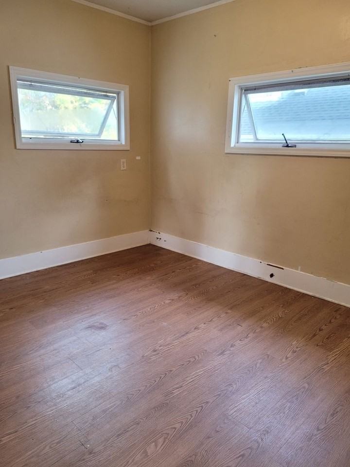 455 1st Ave - Photo 7 of 16