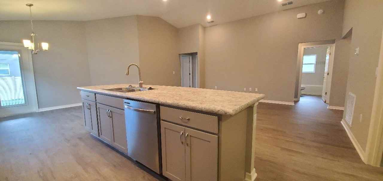 1026 Corso Dr - Photo 6 of 23