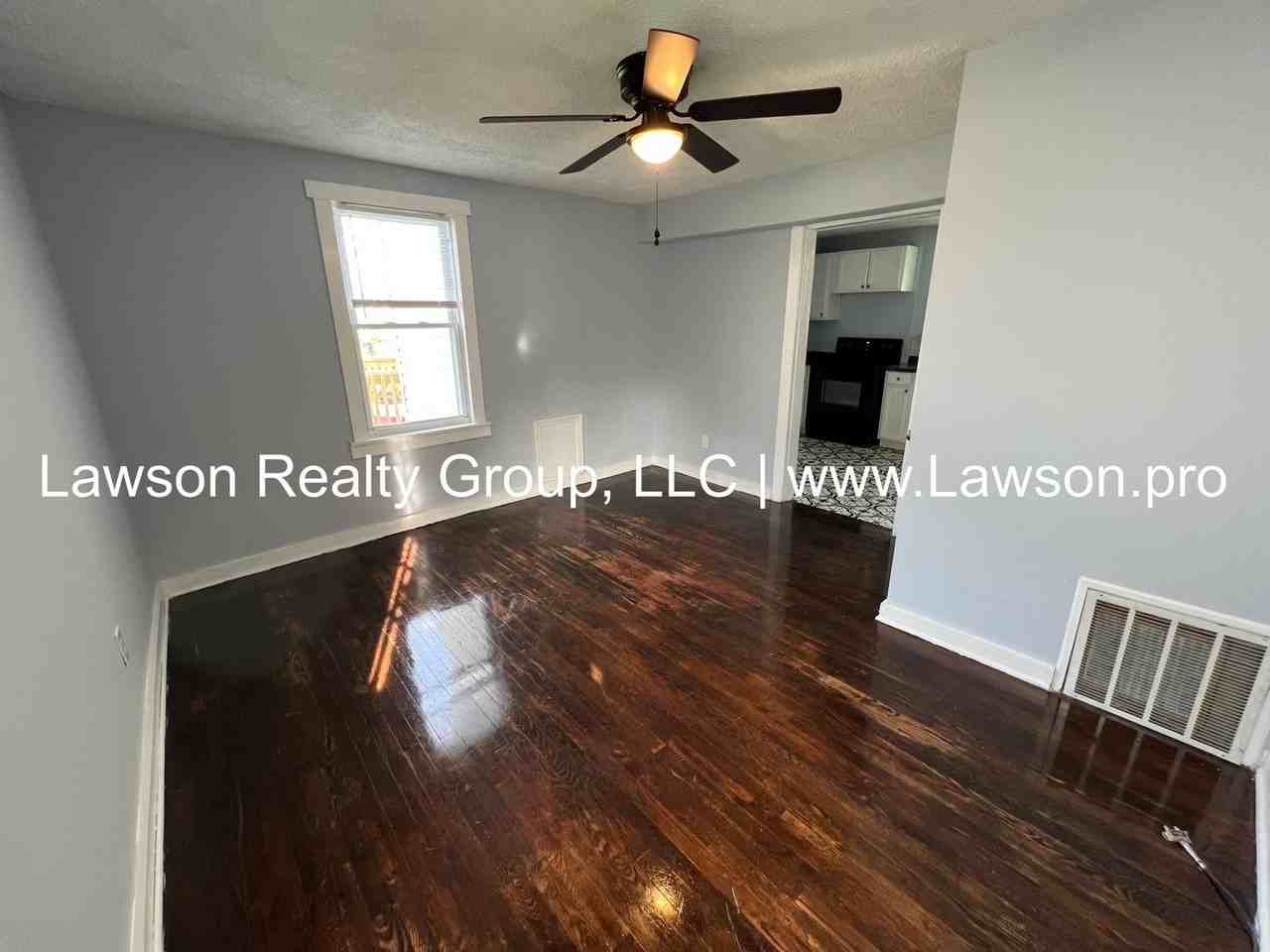 Iowa 817 - Photo 2 of 20