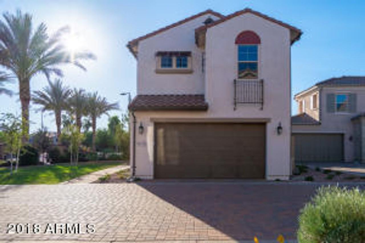 4015 S Pecan Dr - Photo 4 of 31