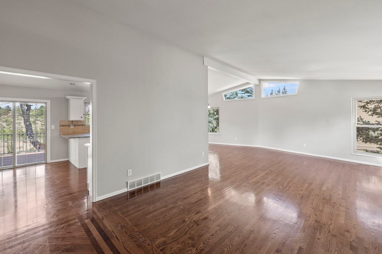 175 Del Oro Cir - Photo 6 of 49