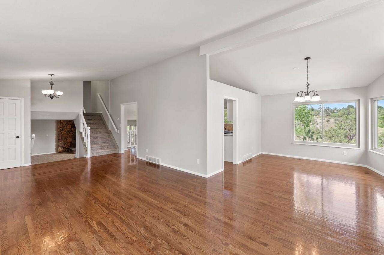 175 Del Oro Cir - Photo 7 of 49