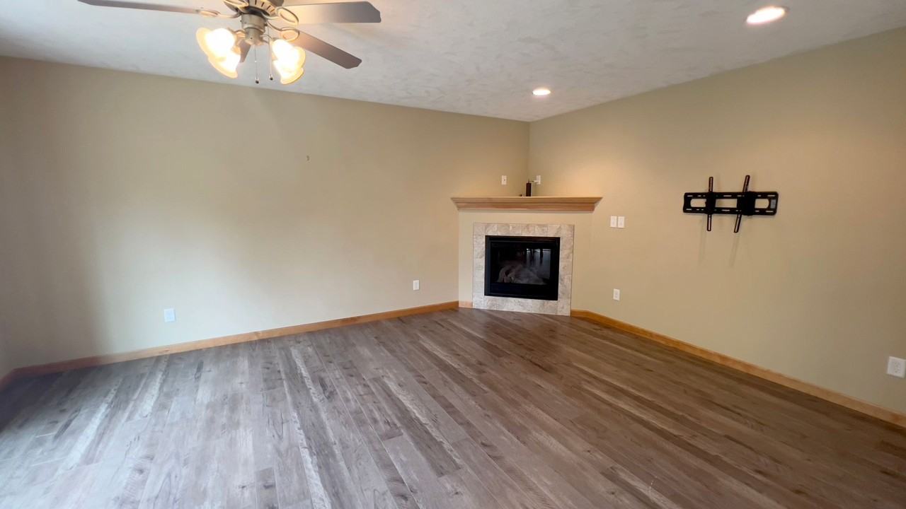 1740 Pacific Ridge Ln - Photo 2 of 22