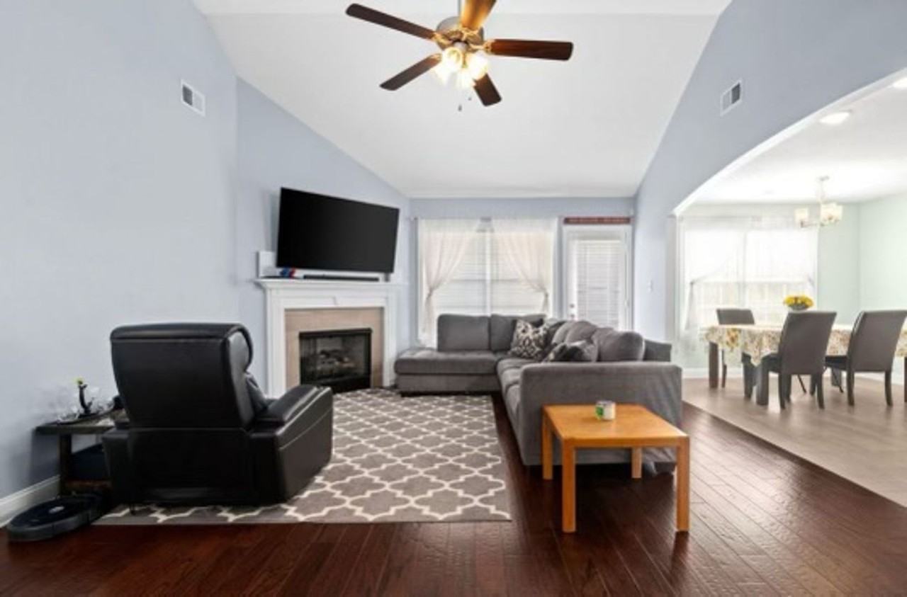 1933 Bell Chase Way - Photo 4 of 16