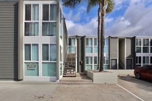 featured image of 3425 3423, 3425 - 3443 Marlborough Avenue