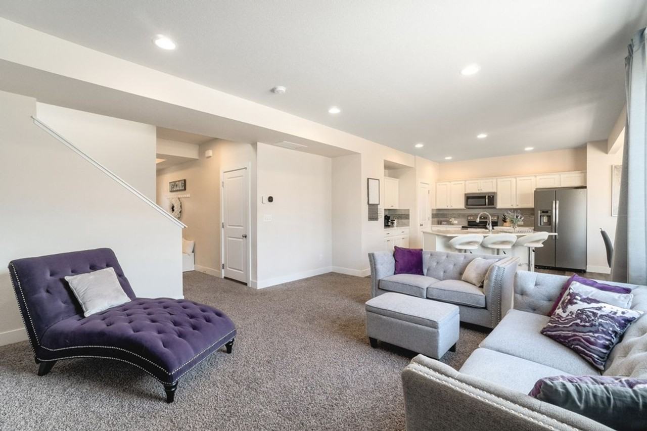 1109 103rd Ave - Photo 6 of 14