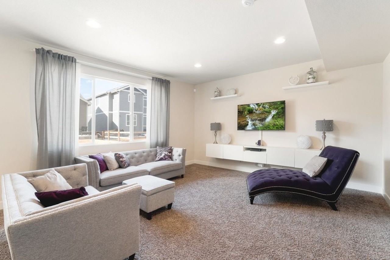 1109 103rd Ave - Photo 7 of 14