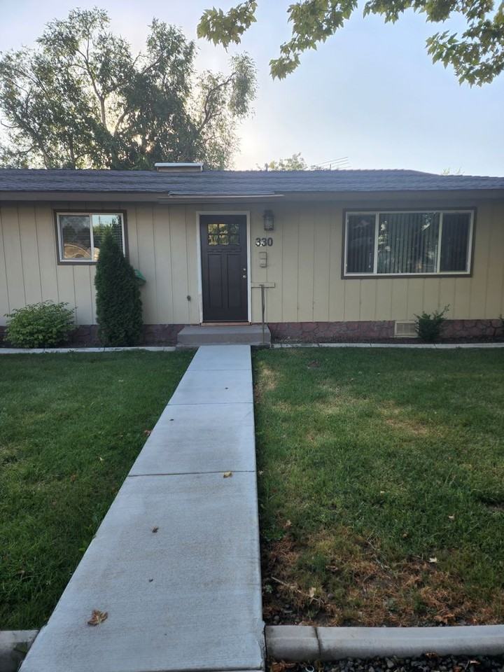 330-338 NW 7th Street - Photo 2 of 27