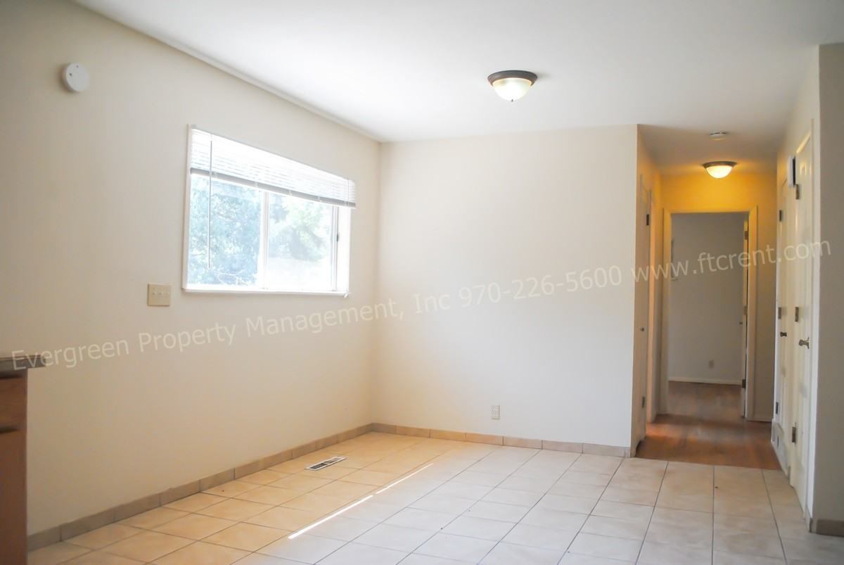 1228 Southridge Dr - Photo 6 of 19