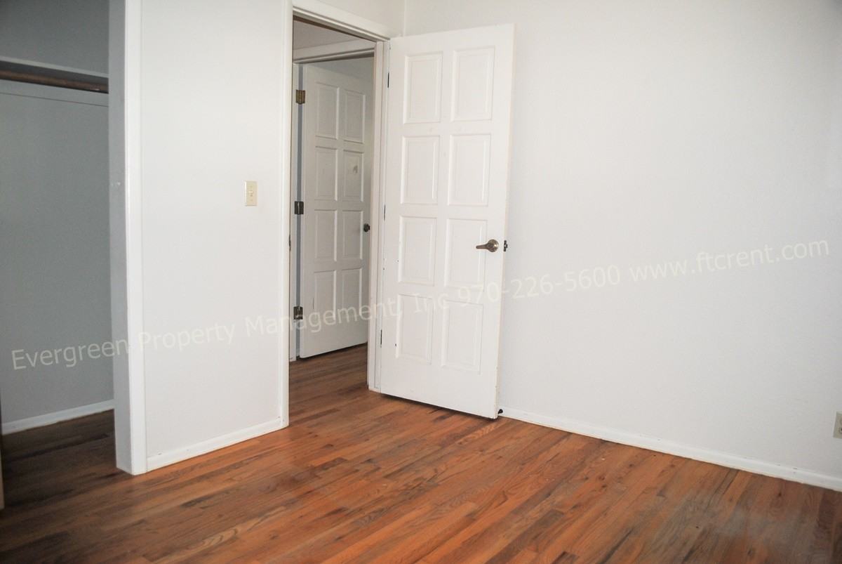 1228 Southridge Dr - Photo 7 of 19