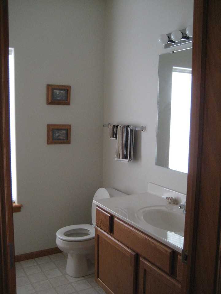 4918 E Court St - Photo 6 of 8