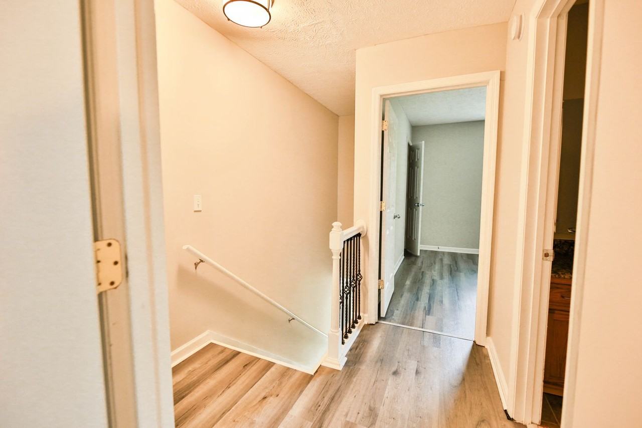 207 Tenonwood Ct - Photo 7 of 18