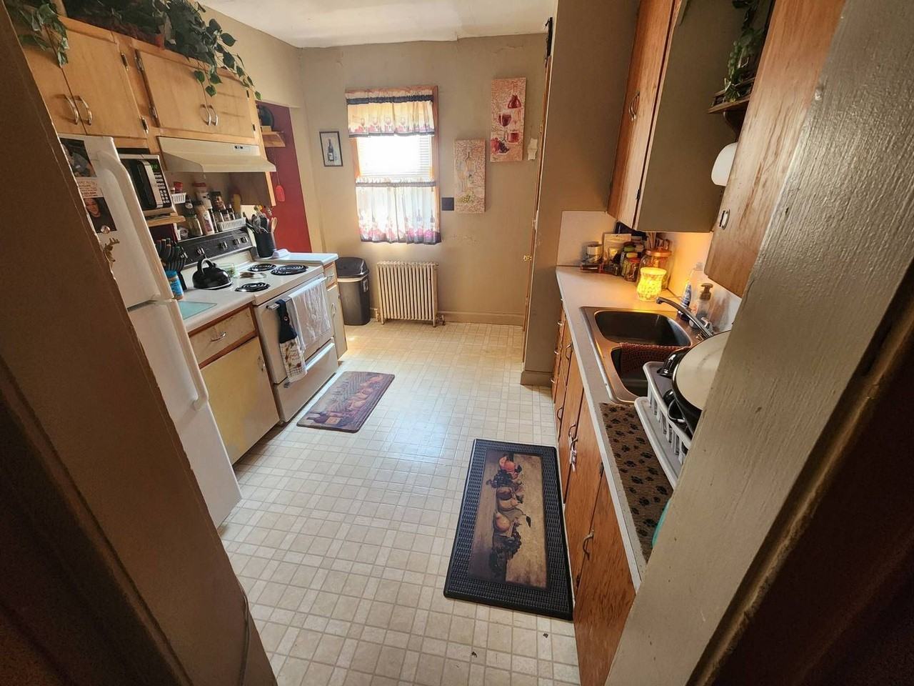 718 N Cedar Ave - Photo 2 of 9