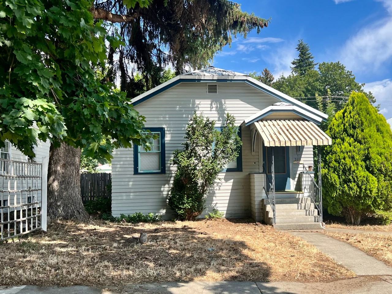 206 N Anderson St - Photo 2 of 39