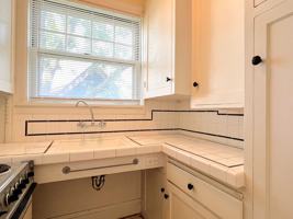 featured image of 2445 Nw Northrup St