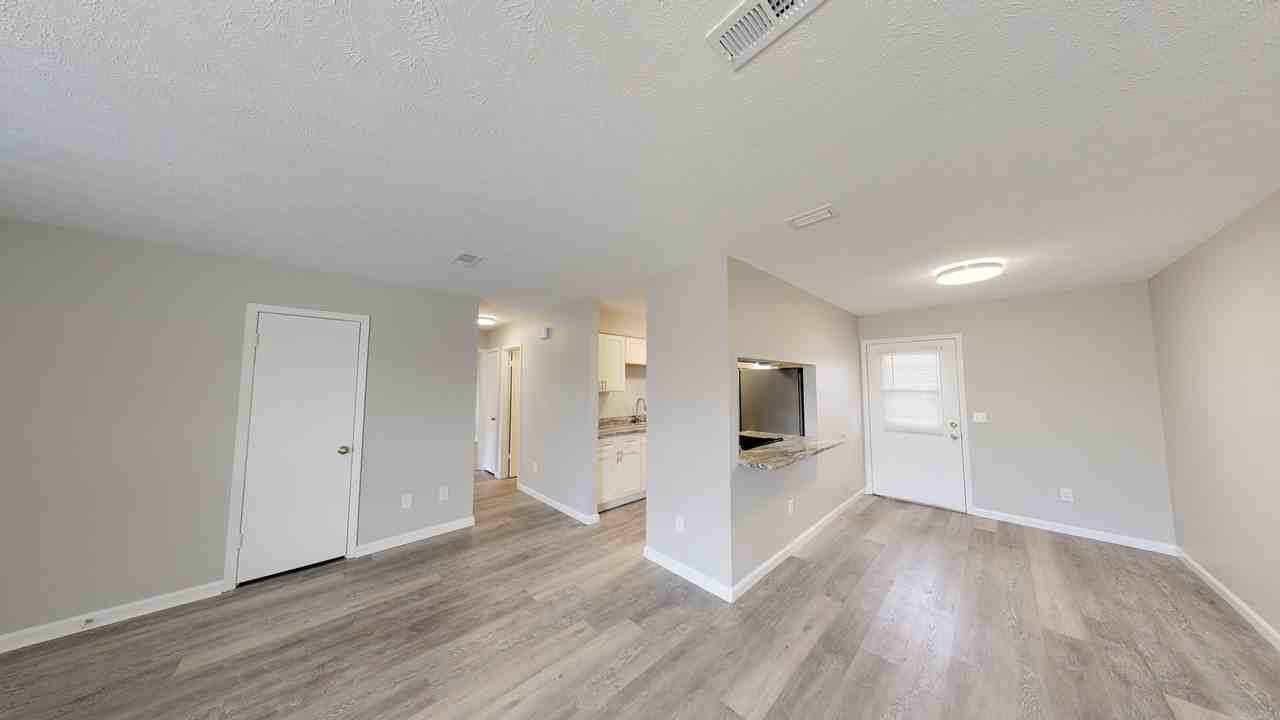 3426 Douglas Rd - Photo 5 of 6