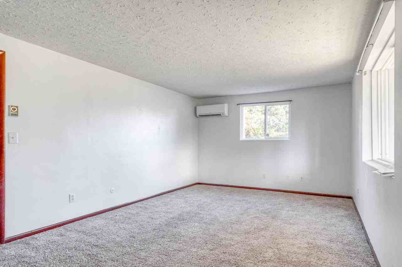 3220 Roanoke Street - Photo 3 of 11