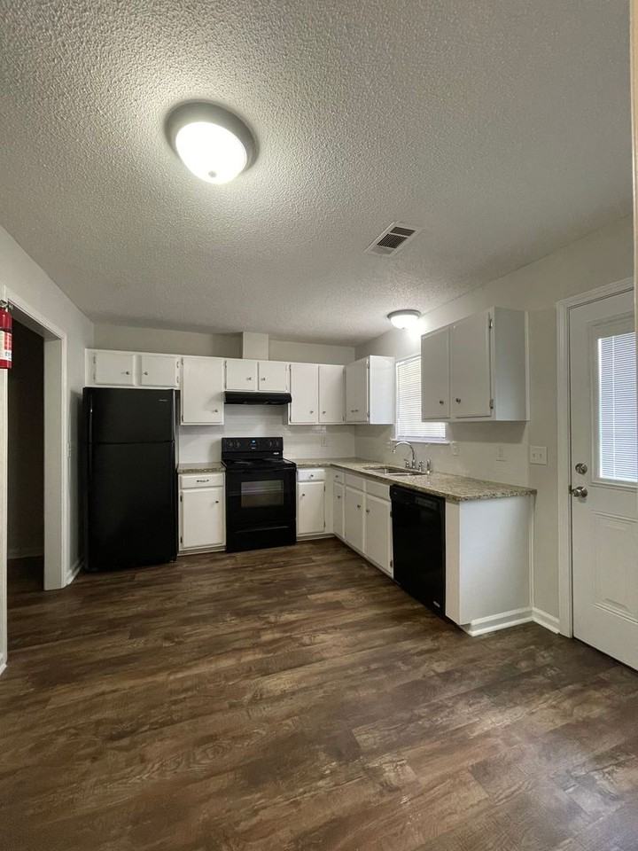 107 Cedar Ct - Photo 6 of 14