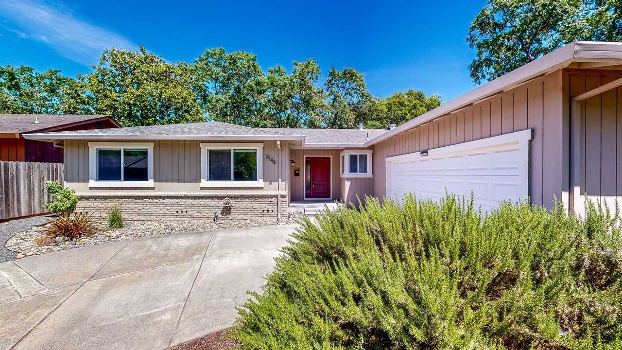 2146 Rivera Dr - Photo 4 of 50