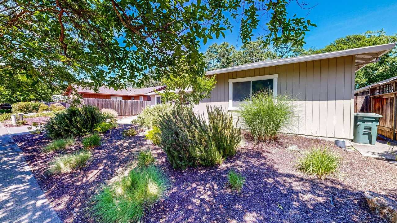 2146 Rivera Dr - Photo 5 of 50